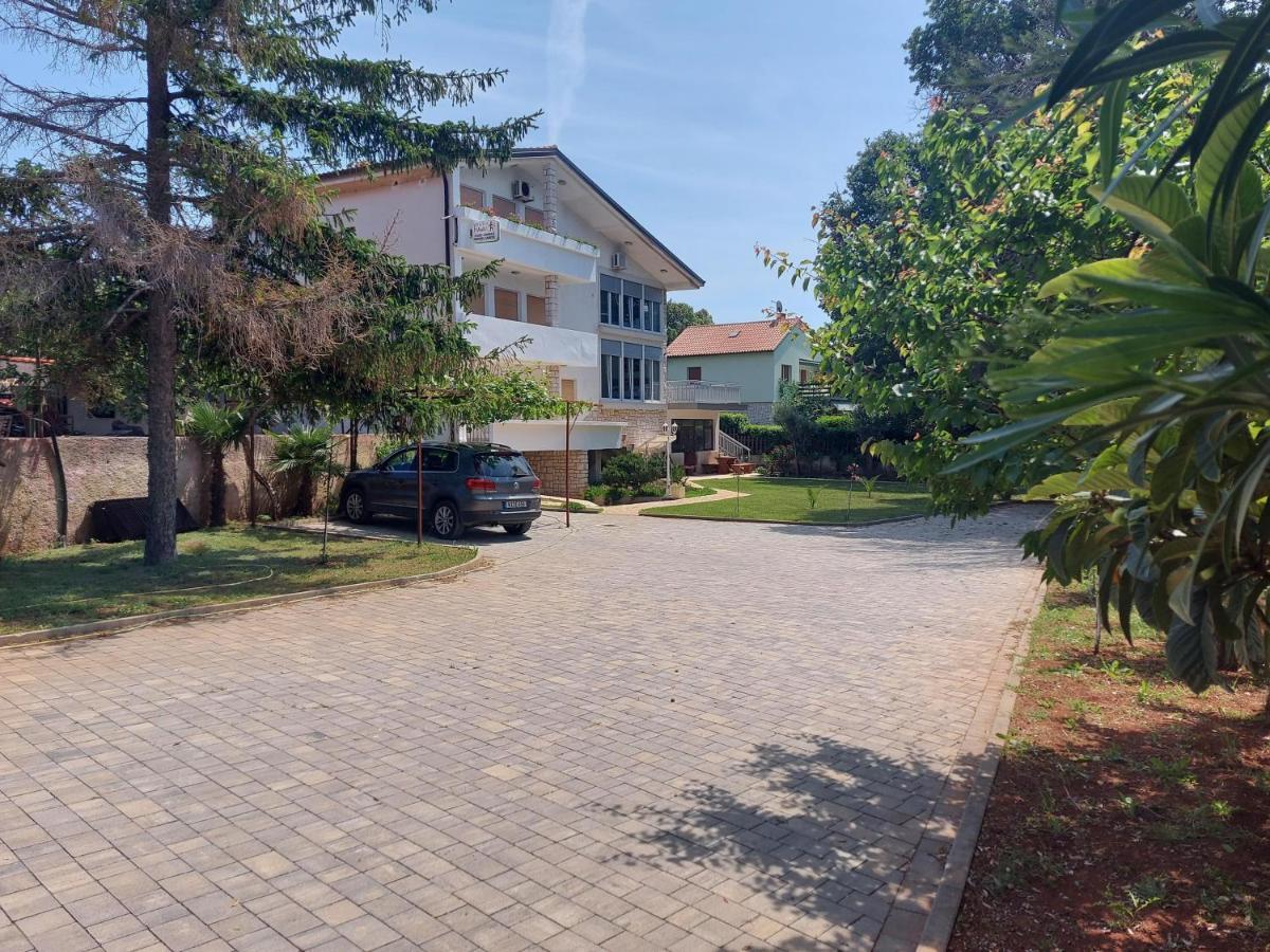 Apartments Hawaii Banjole Eksteriør billede